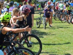 Family - &amp; Friends - Triathlon (2024)