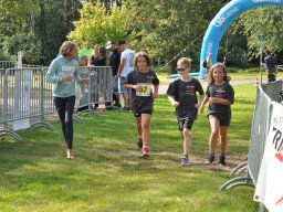 family-_and_friends_tria_2020_104_20220409_1667502269