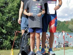 family-_and_friends_tria_2020_117_20220409_1755780786