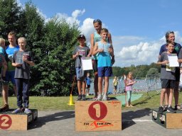 family-_and_friends_tria_2020_123_20220409_1077323082