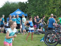 family-_and_friends_tria_2020_128_20220409_1132103330