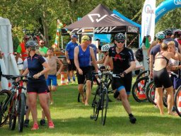 family-_and_friends_tria_2020_135_20220409_1684539680