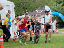 family-_and_friends_tria_2020_142_20220409_1017182123