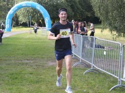 family-_and_friends_tria_2020_159_20220409_1917299623