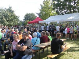 family-_and_friends_tria_2020_162_20220409_1410343079