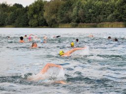 family-_and_friends_tria_2020_20_20220409_2031039809