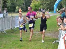 family-_and_friends_tria_2020_44_20220409_1169594688