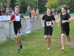 family-_and_friends_tria_2020_49_20220409_1026771099