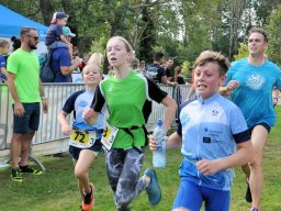 family-_and_friends_tria_2020_53_20220409_1198407379