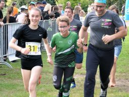 family-_and_friends_tria_2020_60_20220409_1079400741