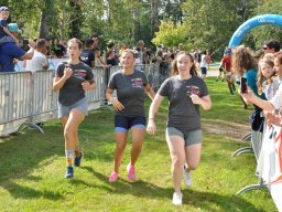 family-_and_friends_tria_2020_64_20220409_1893417273