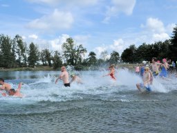 family-_and_friends_tria_2020_6_20220409_1853492812