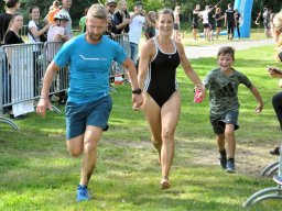 family-_and_friends_tria_2020_75_20220409_1473694344