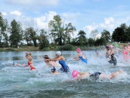 family-_and_friends_tria_2020_7_20220409_1747098995